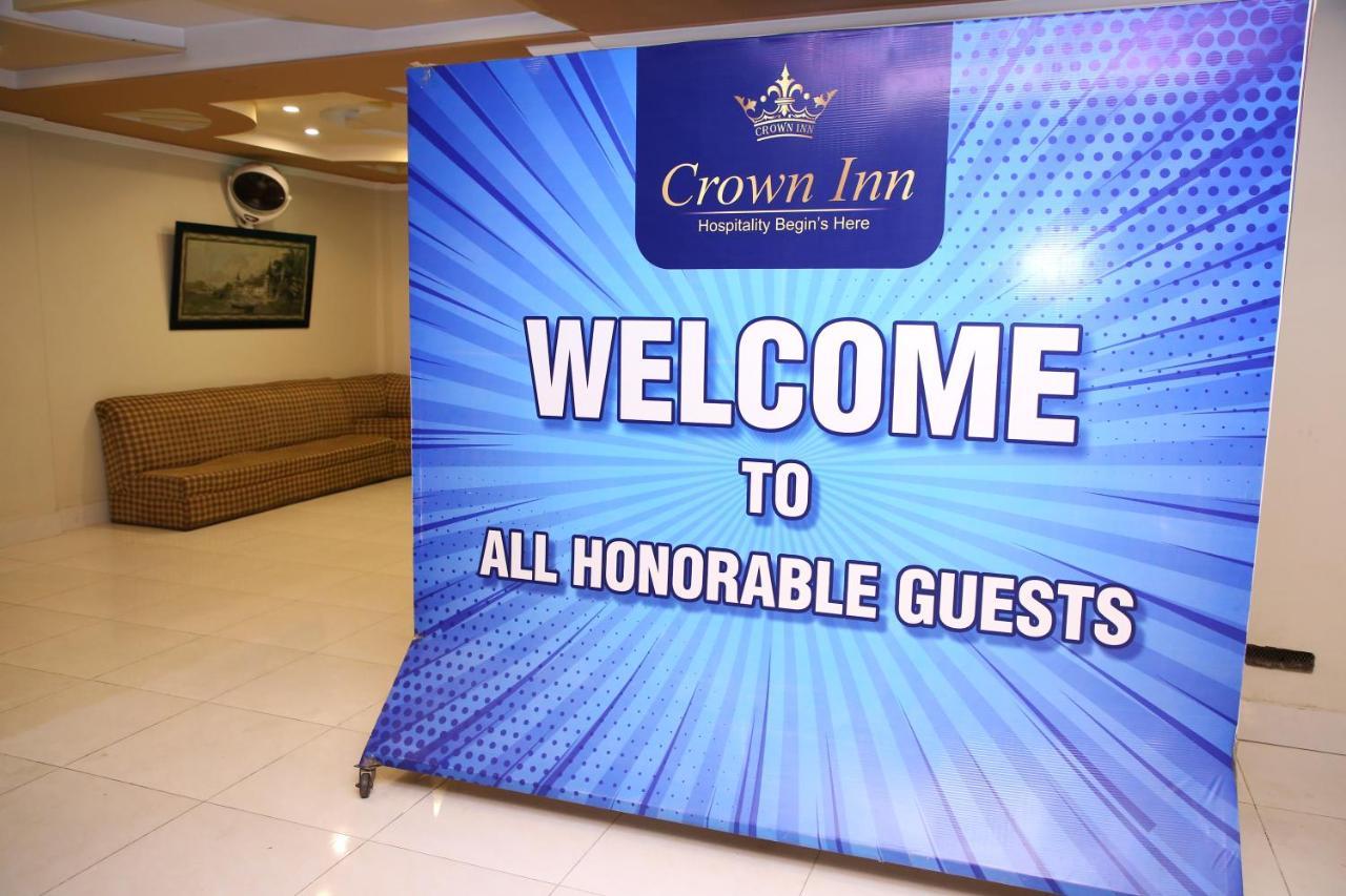 Hotel Crown Inn Multán Exterior foto